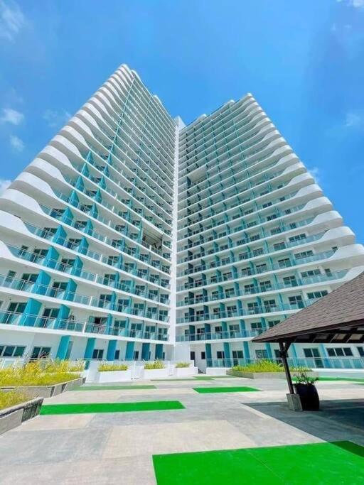1Bedroom Unit At Azure North With Netflix Up To 6Pax San Fernando  Exterior photo