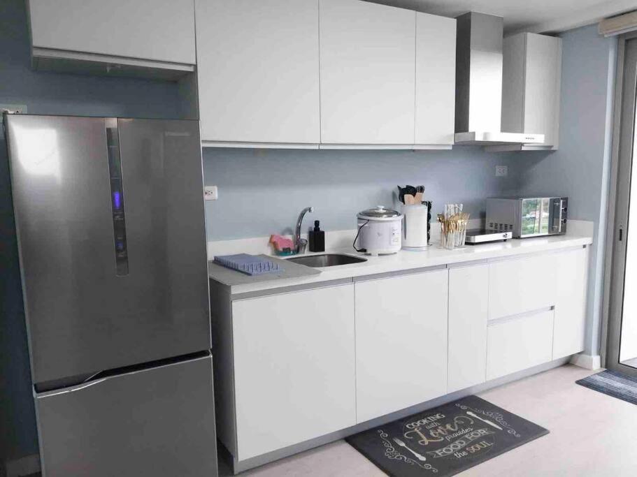 1Bedroom Unit At Azure North With Netflix Up To 6Pax San Fernando  Exterior photo